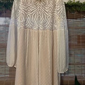 Elegant Cream Lace Dress